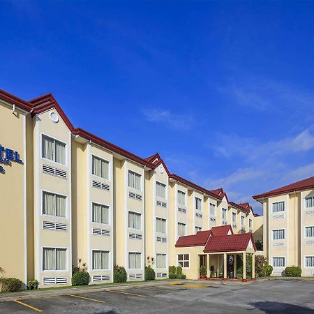 Microtel By Wyndham Batangas Santo Tomas Exterior photo