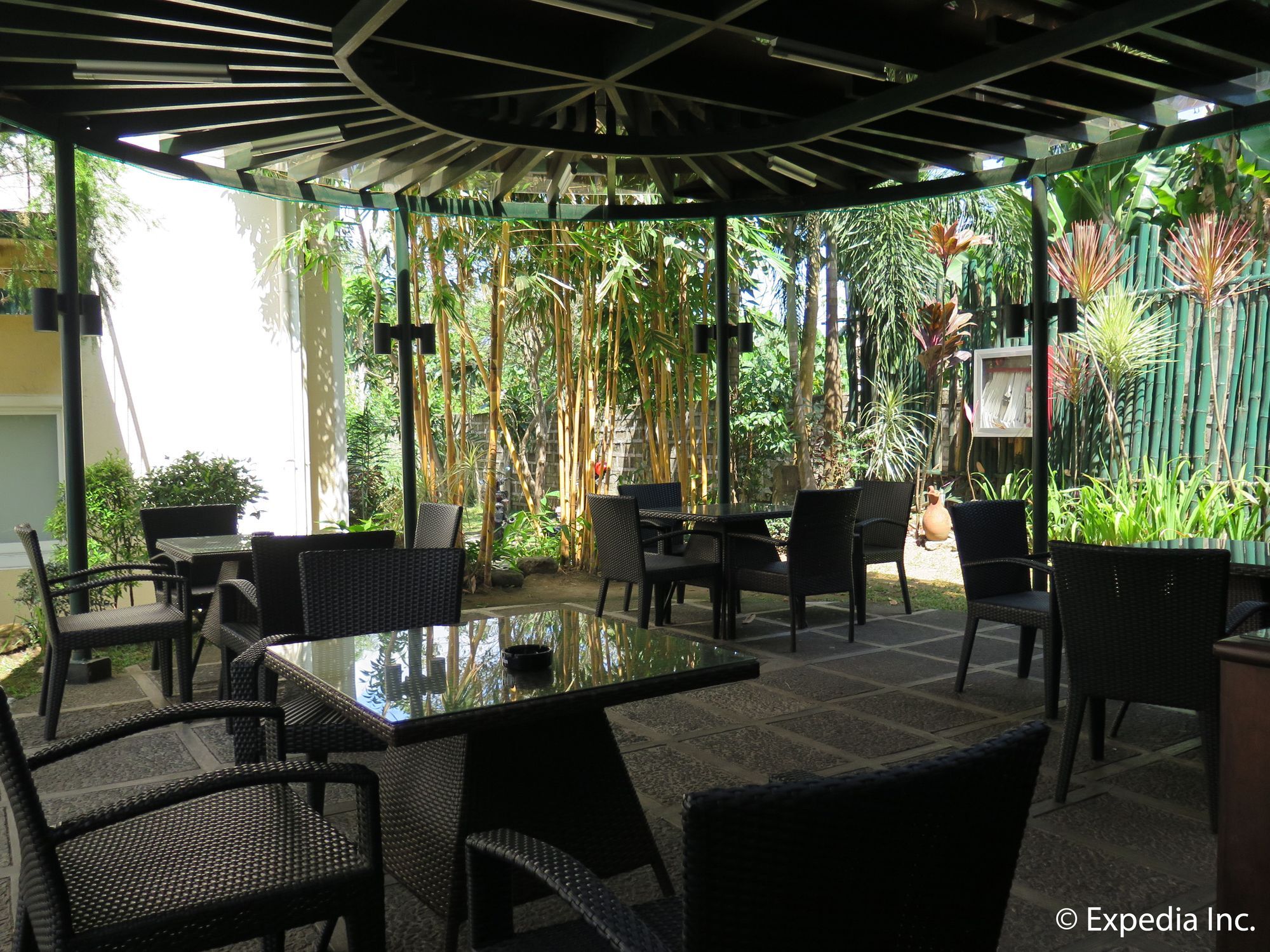 Microtel By Wyndham Batangas Santo Tomas Exterior photo